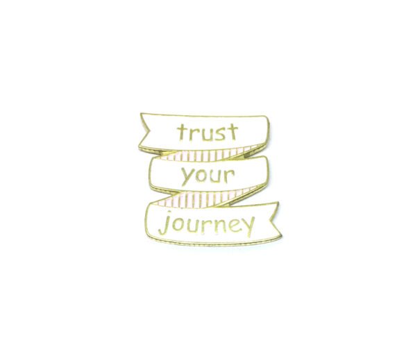 SCIN-013 Trust your Journey Charm